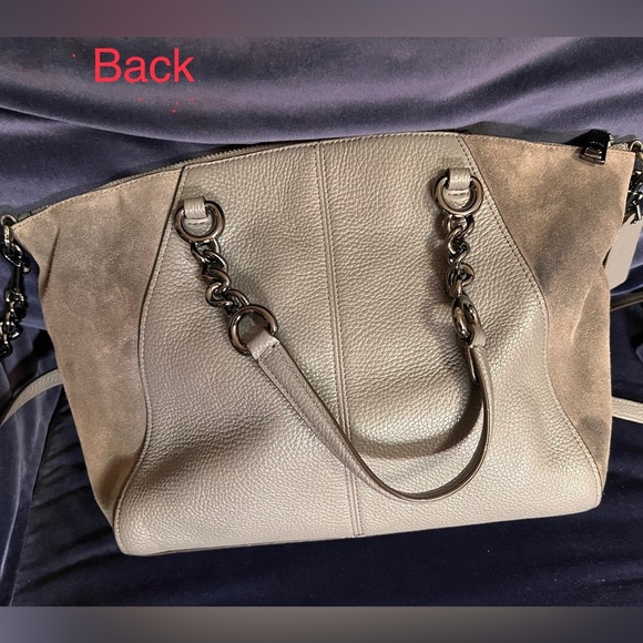 Beautiful Coach Bag in Very Good Condition, Gray Leather & Suede, Preowned - Picture 3 of 13